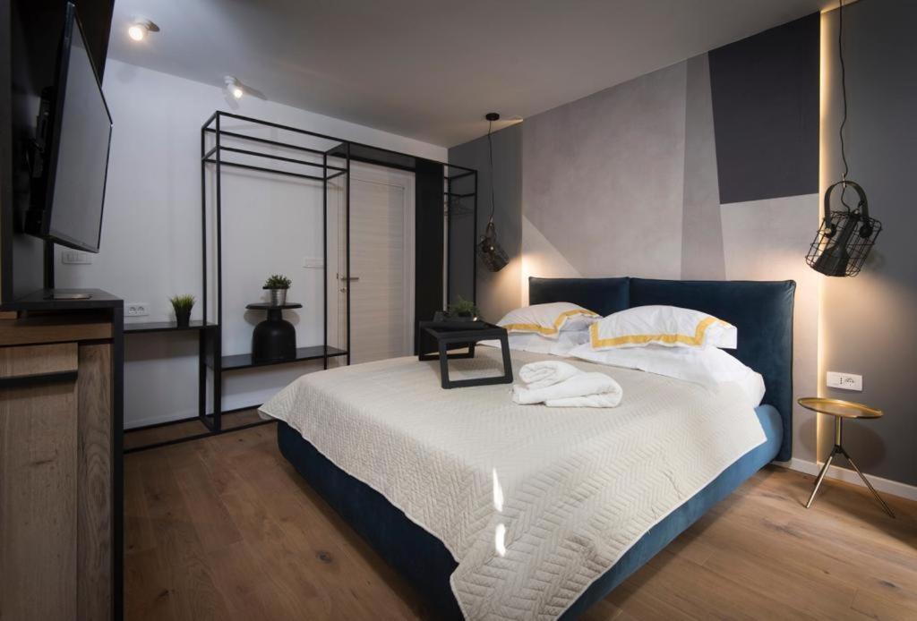 Sibinicum Luxury Rooms Šibenik Екстериор снимка